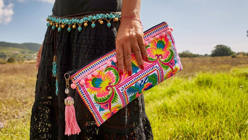 Bolso Pespuntes Pompones
