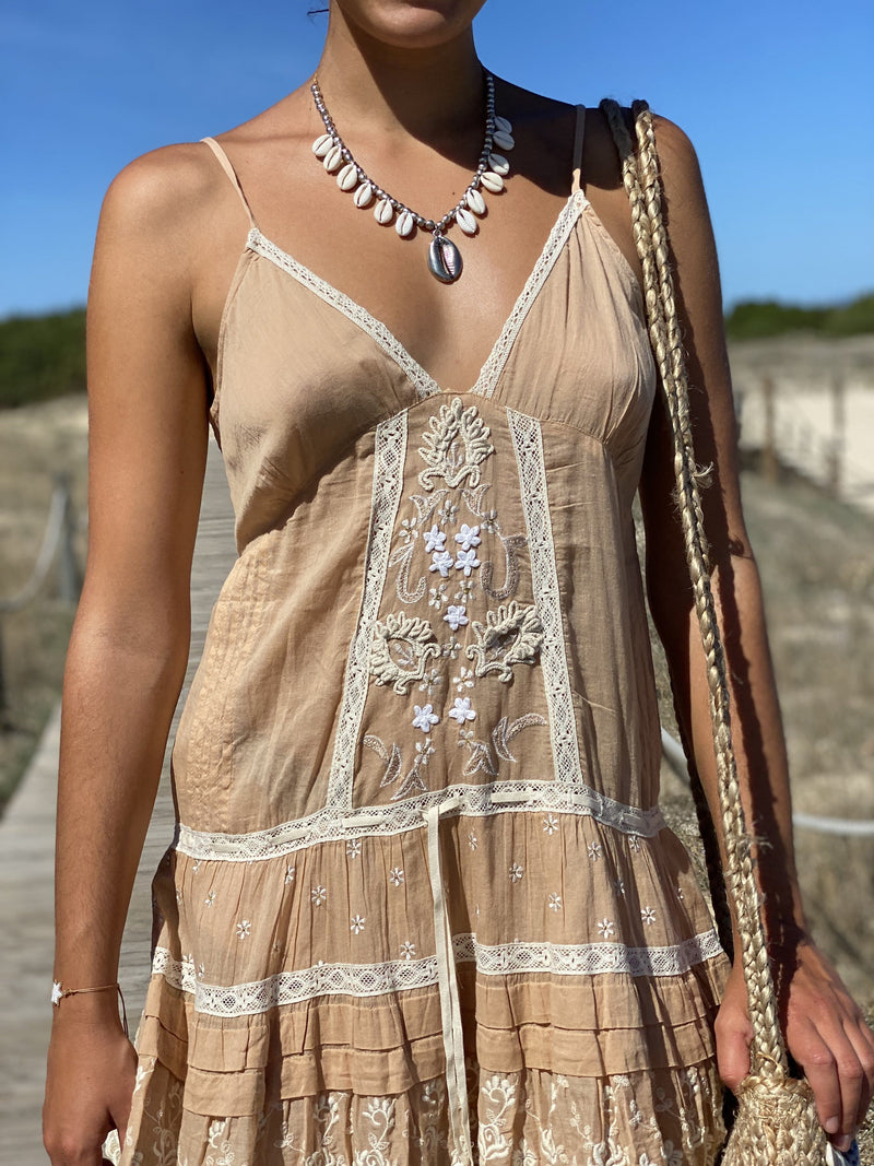 Vestido Tirantes Puntillas Romántico